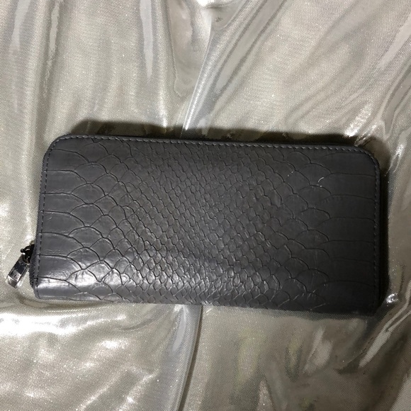 faux snakeskin wallet - Picture 1 of 8